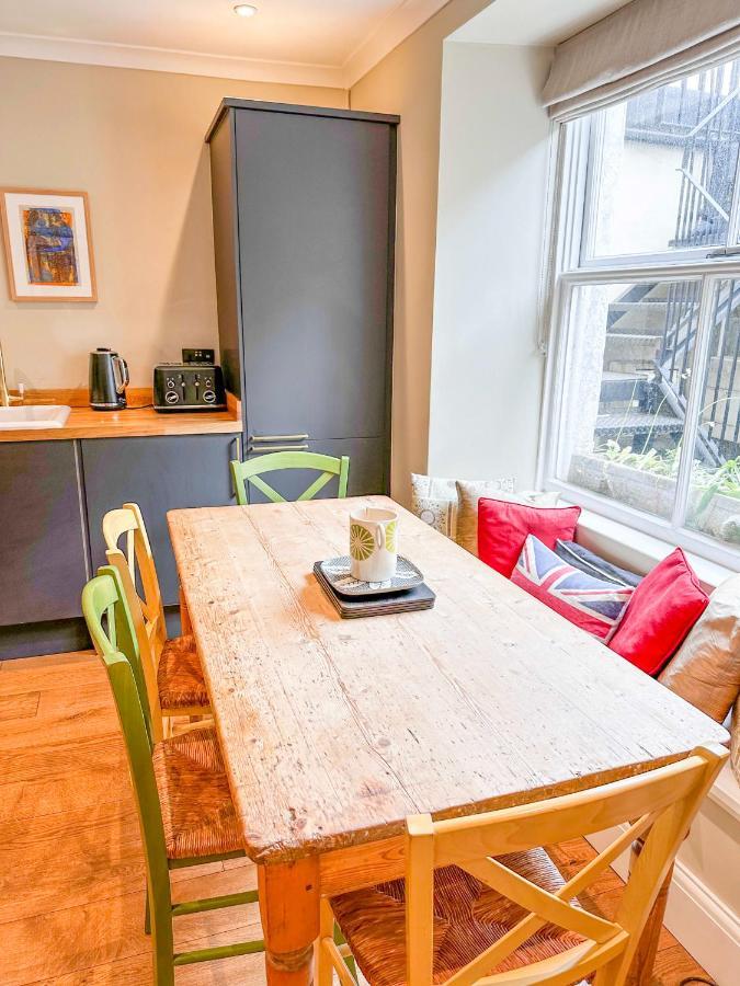 Unique 2 Bed In The Heart Of Bath With Parking Apartment Екстериор снимка
