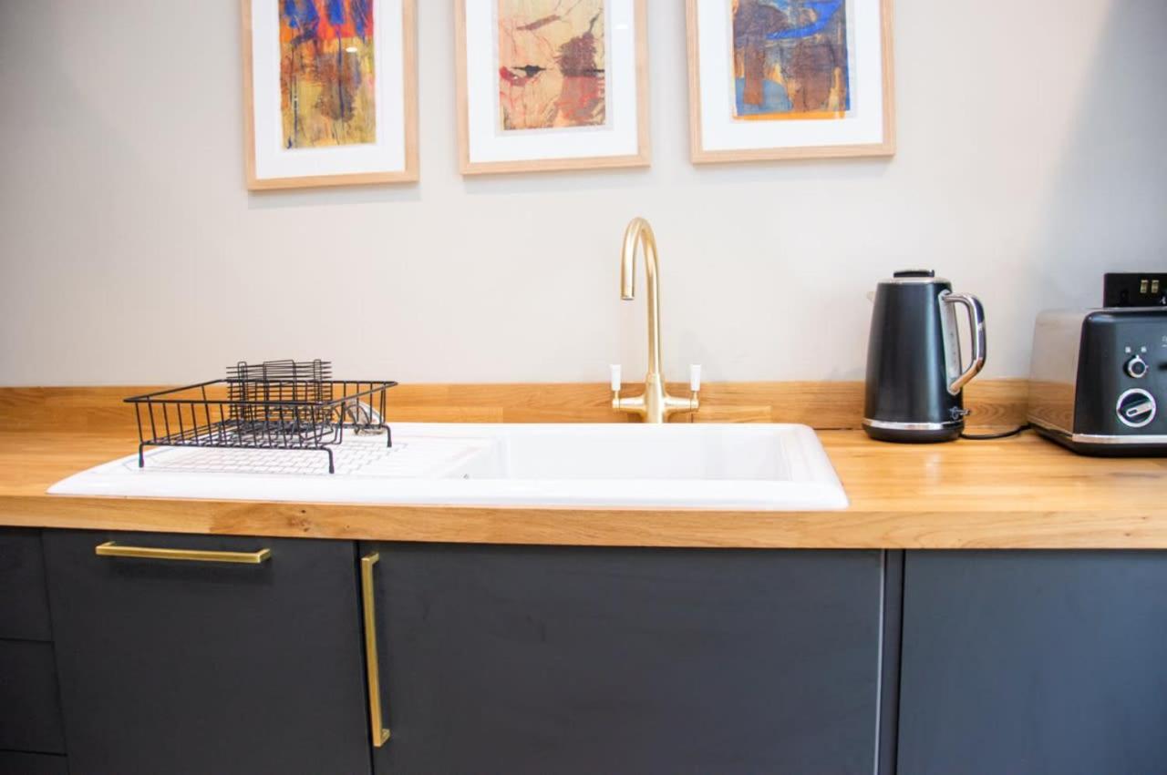 Unique 2 Bed In The Heart Of Bath With Parking Apartment Екстериор снимка