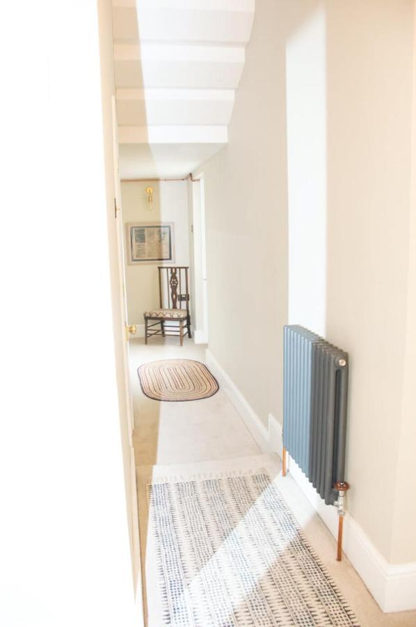 Unique 2 Bed In The Heart Of Bath With Parking Apartment Екстериор снимка