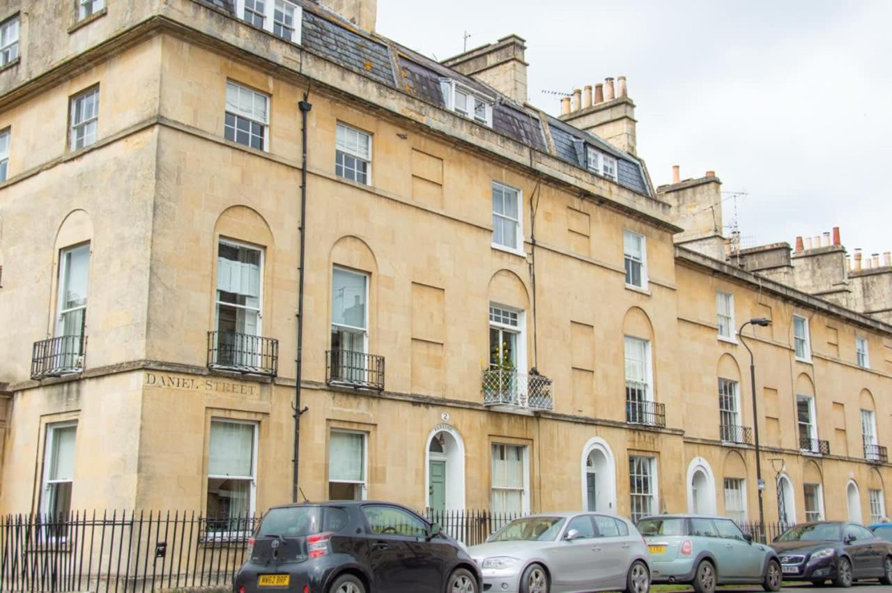 Unique 2 Bed In The Heart Of Bath With Parking Apartment Екстериор снимка